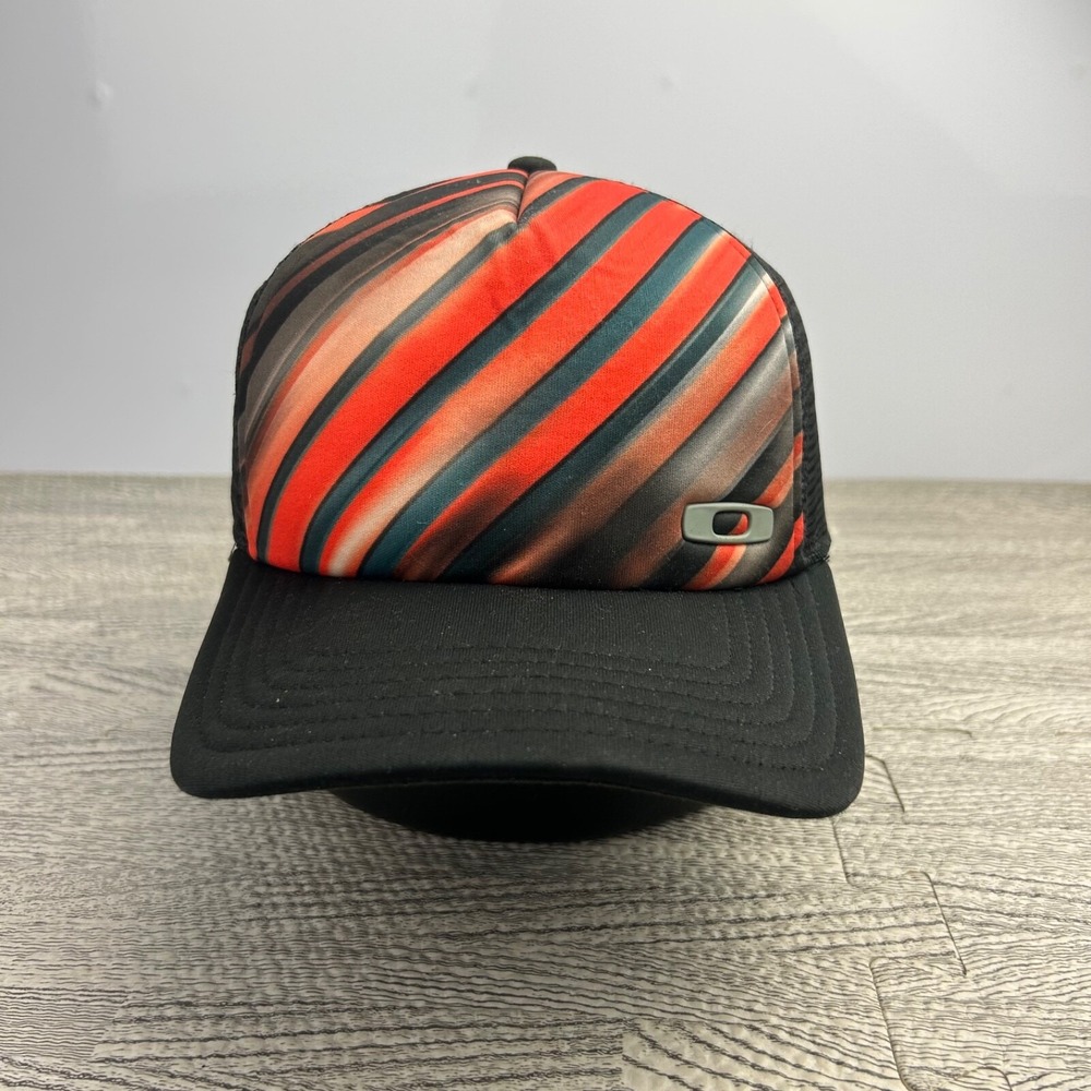 Vintage Oakley Trucker Hat Cap Snap Back Adjustable Black Striped Software Adult